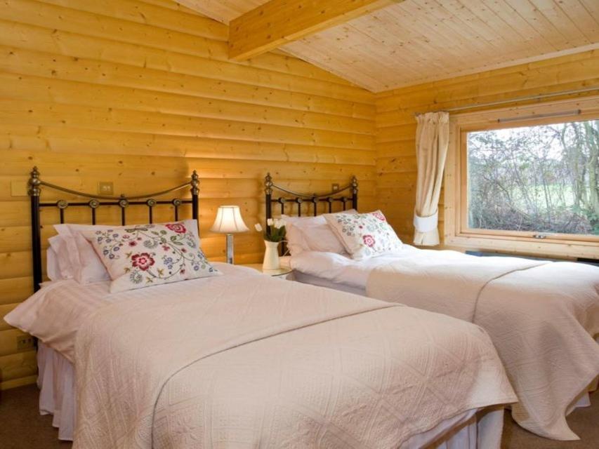 Cherbridge Lodges - Riverside Lodges, Short Lets อ็อกซ์ฟอร์ด ห้อง รูปภาพ